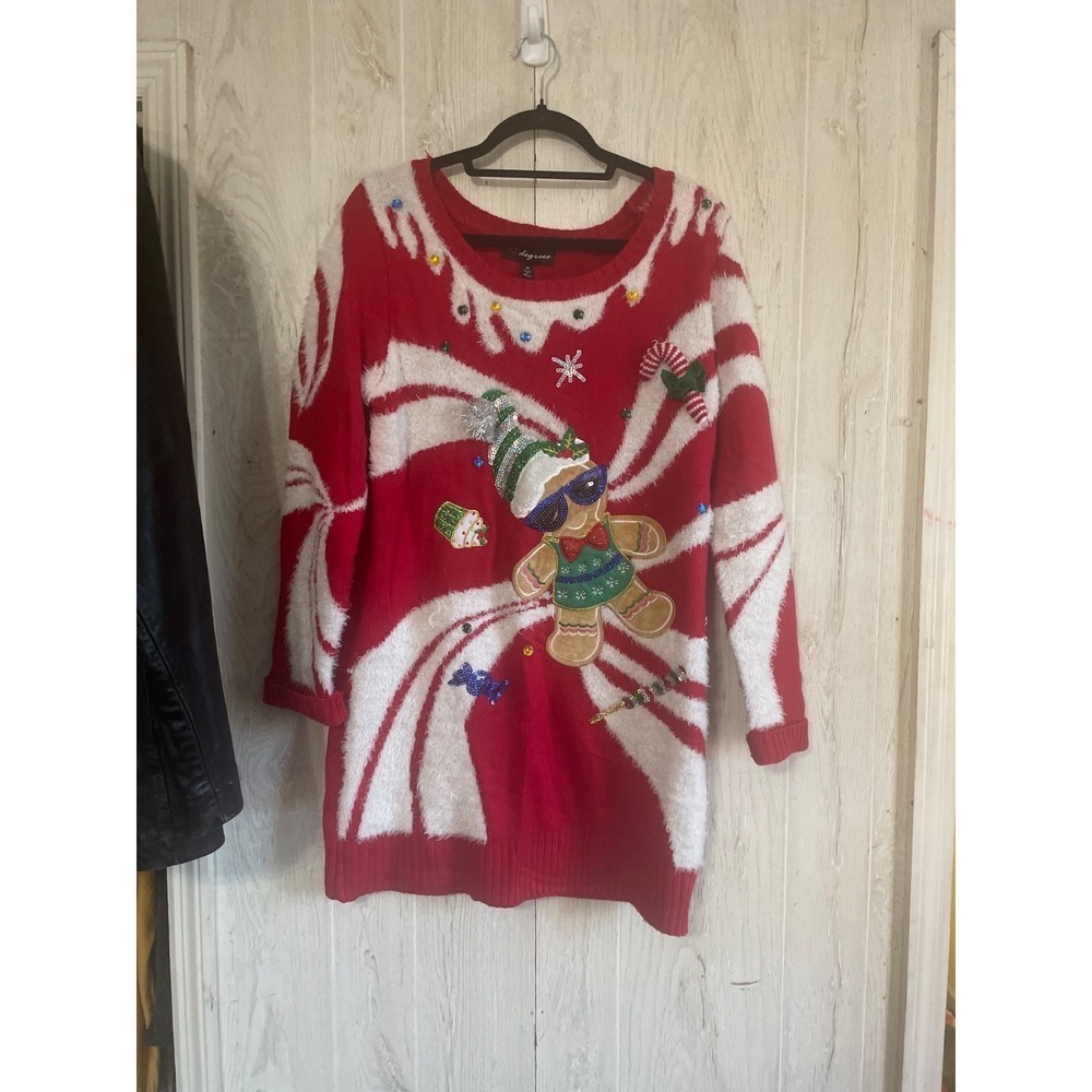 33 Degrees Women's Gingerbread Holiday Graphic Sweater - Red Med